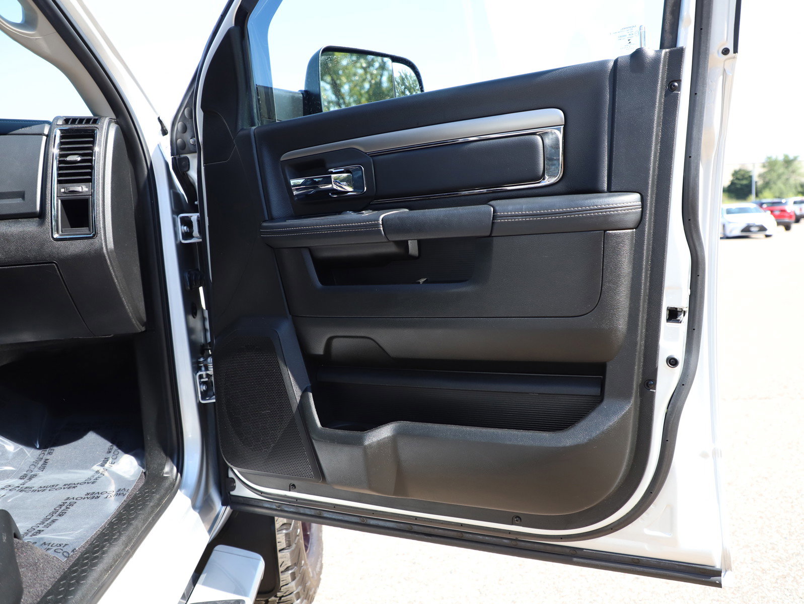 2018 Ram 2500 Laramie photo 8