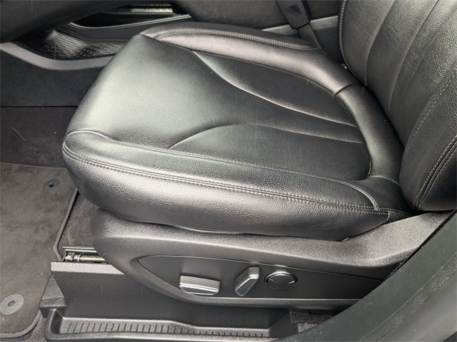 2023 Lincoln Nautilus Standard photo 22