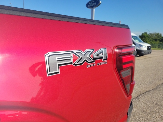 2025 Ford F-150 Lariat photo 6