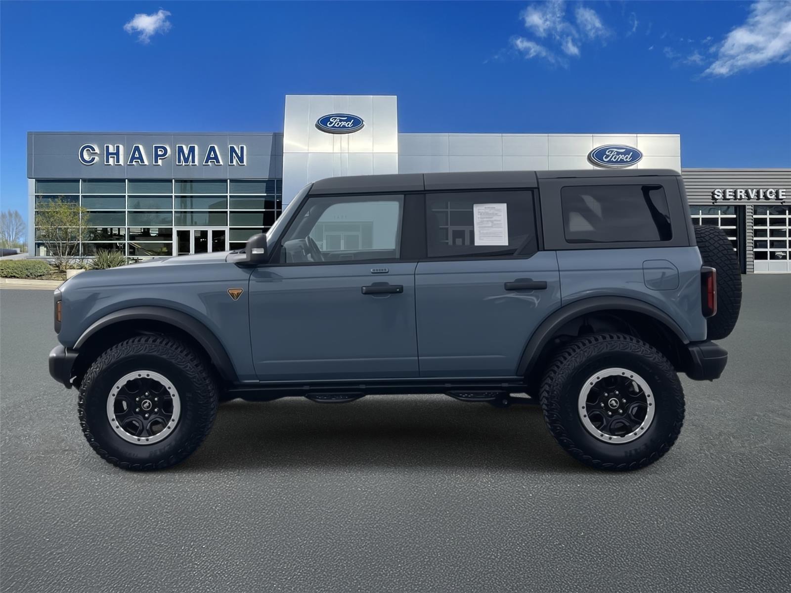 2023 Ford Bronco Badlands photo 3