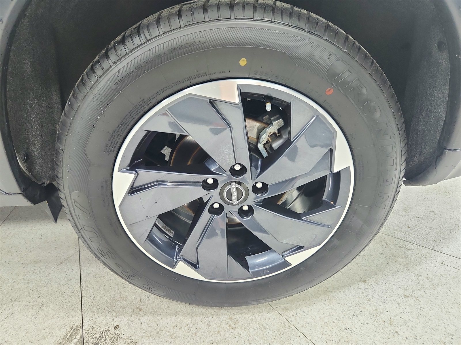 2024 Nissan Rogue SV photo 38