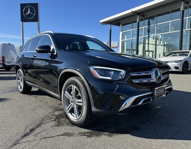 2022 Mercedes-Benz GLC GLC300's photo