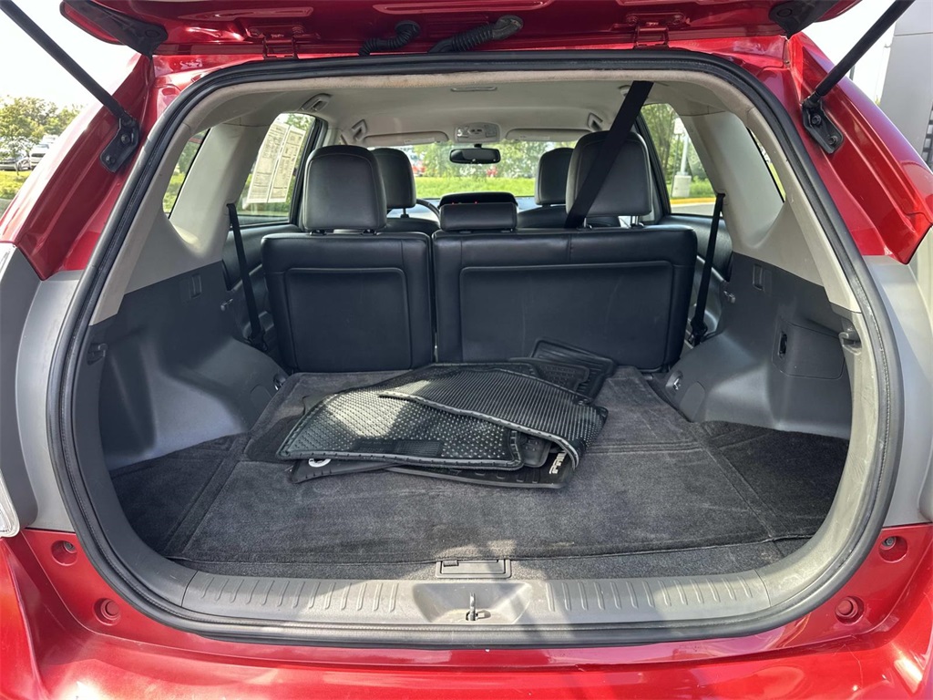 2013 Toyota Prius V Five photo 29