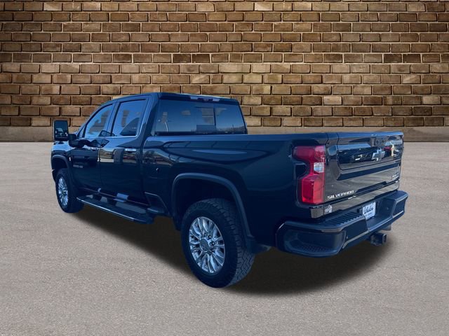 2023 Chevrolet Silverado 3500HD High Country photo 3