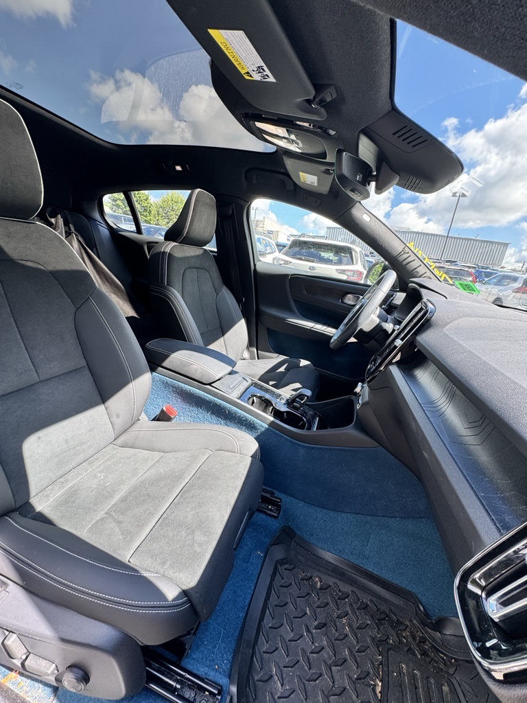2023 Volvo C40 Recharge Ultimate photo 10