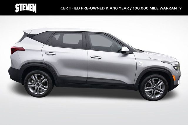 2023 Kia Seltos LX photo 5