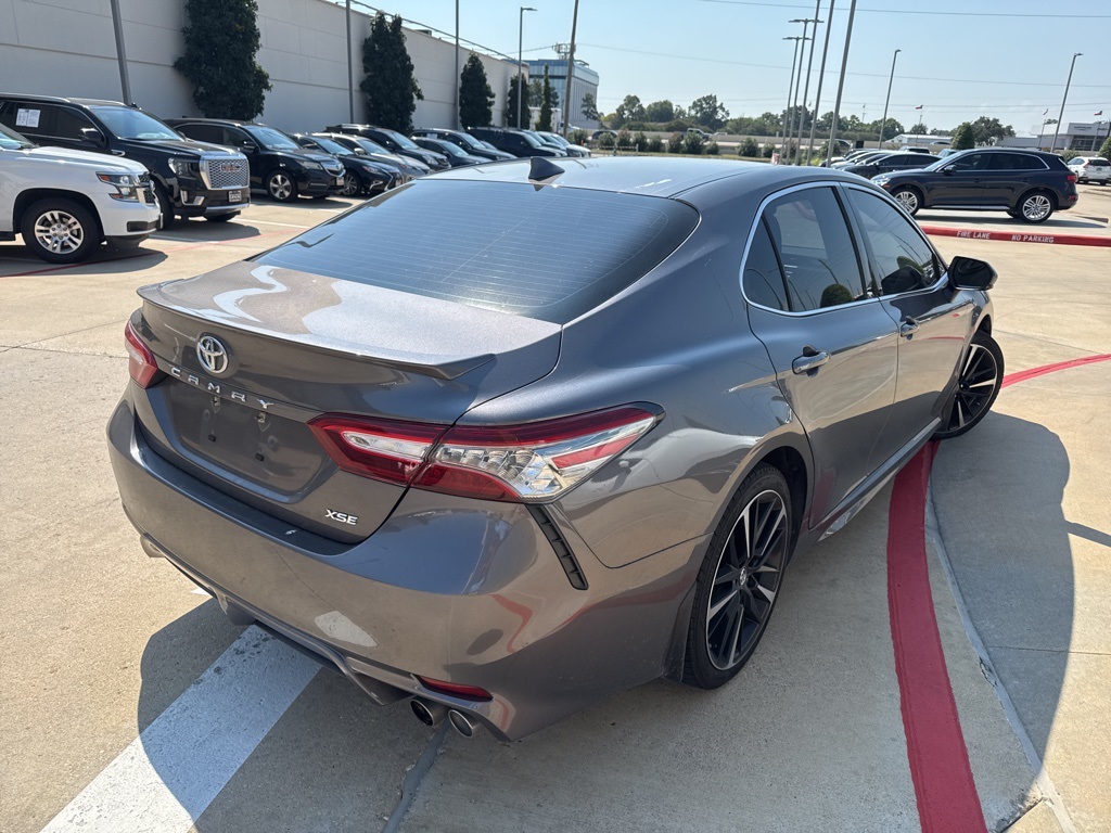 2019 Toyota Camry XSE photo 3