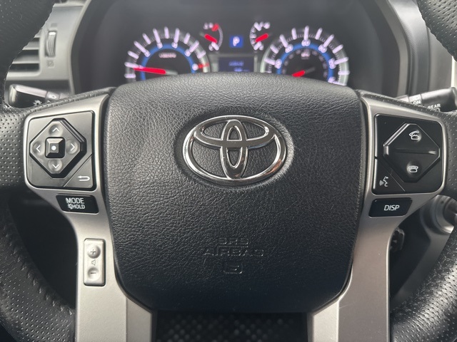 2017 Toyota 4Runner SR5 photo 25