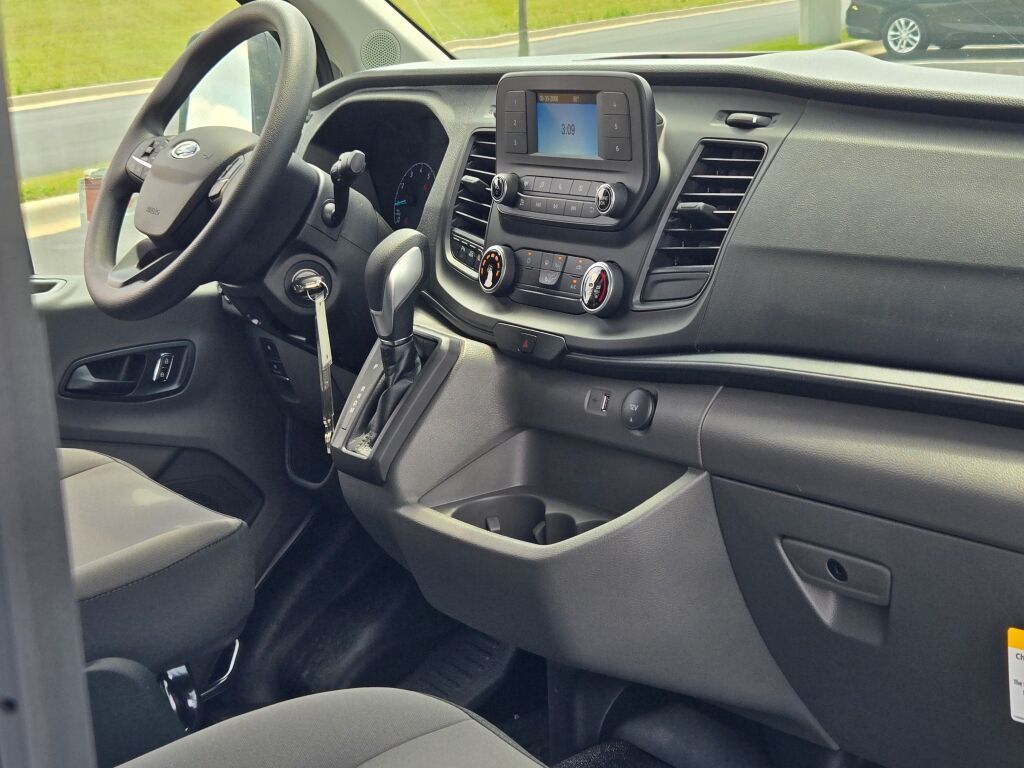 2025 Ford Transit Cargo Van photo 6