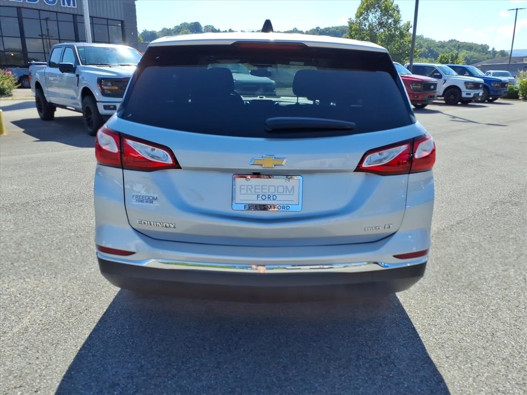 2021 Chevrolet Equinox LT photo 4