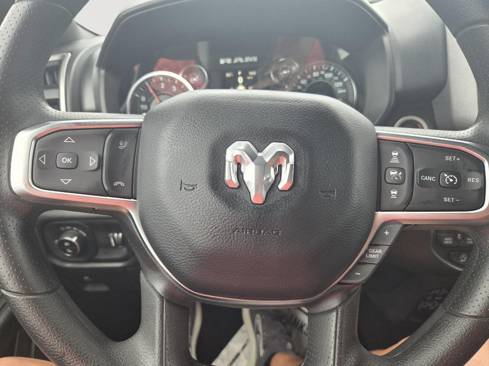2025 Ram 1500 Tradesman photo 15