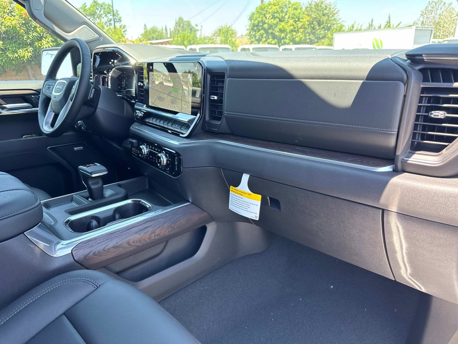 2025 Gmc Sierra 1500 SLT photo 29