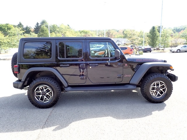 2024 Jeep Wrangler Rubicon photo 7