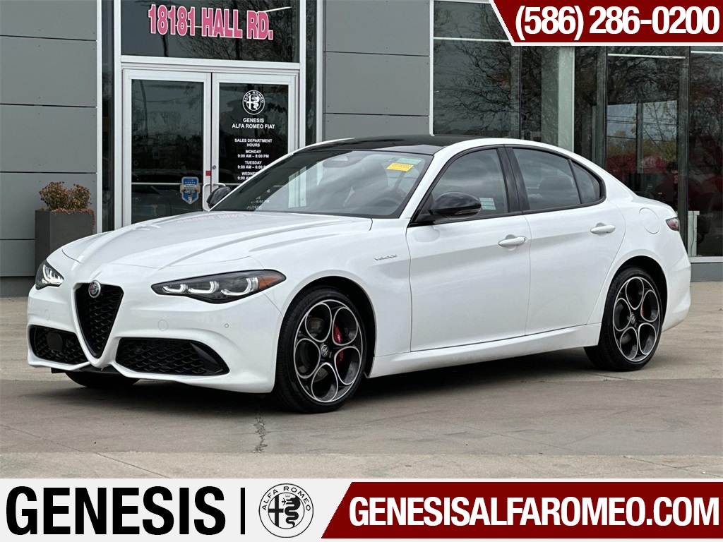 2025 Alfa Romeo Giulia Base's photo