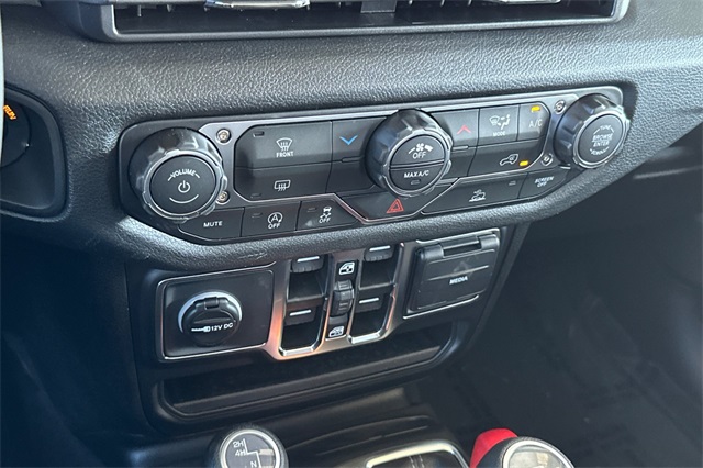 2025 Jeep Gladiator Sport S photo 17