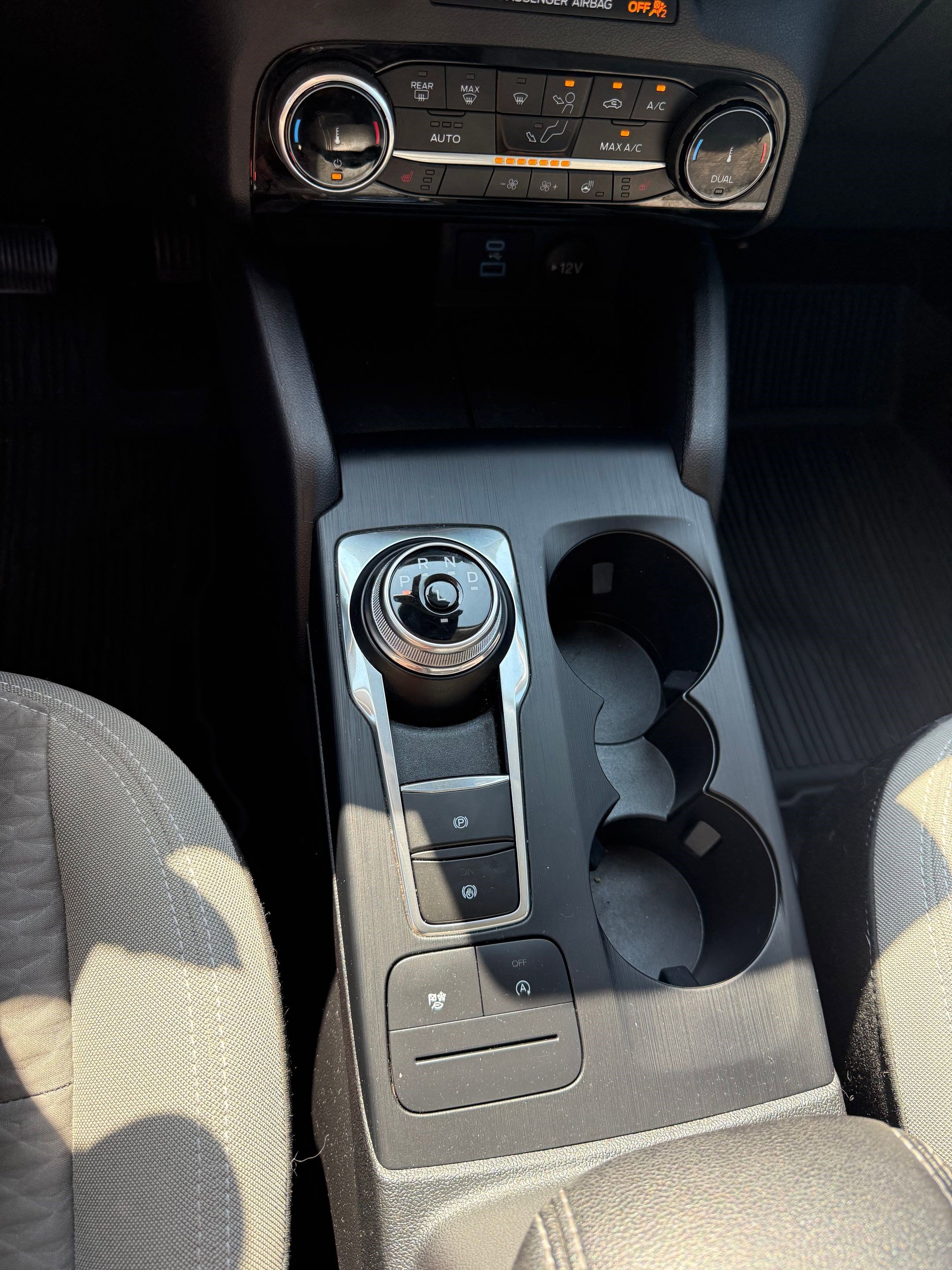 2022 Ford Escape SE photo 24