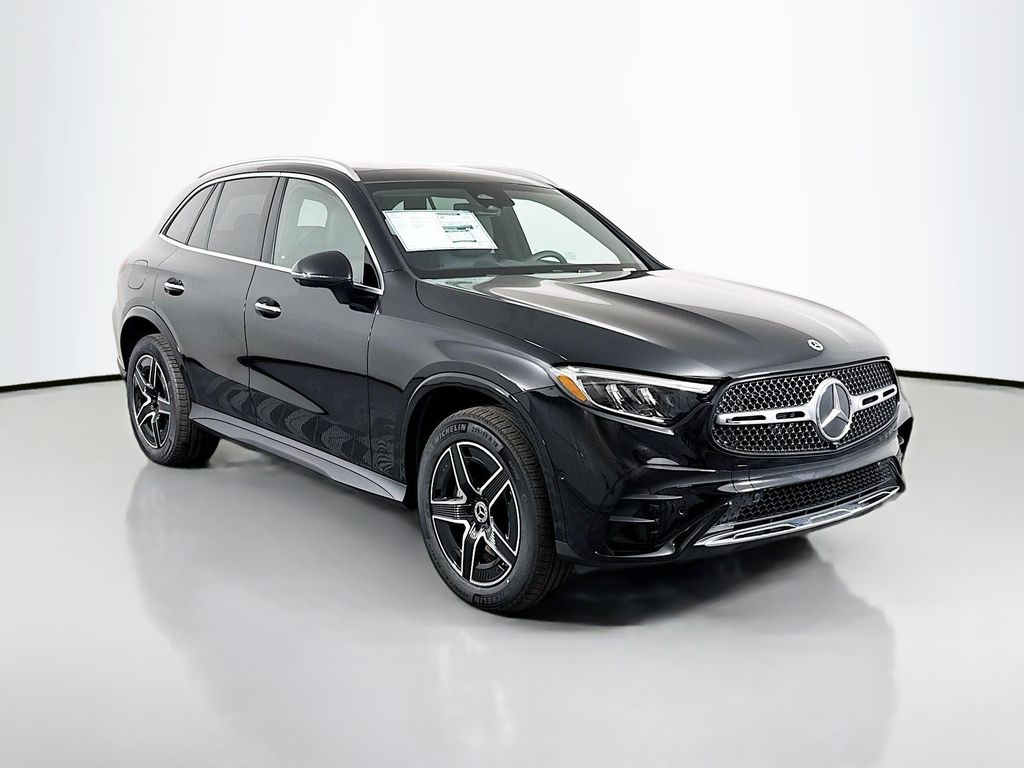 2026 Mercedes-Benz GLC Base's photo