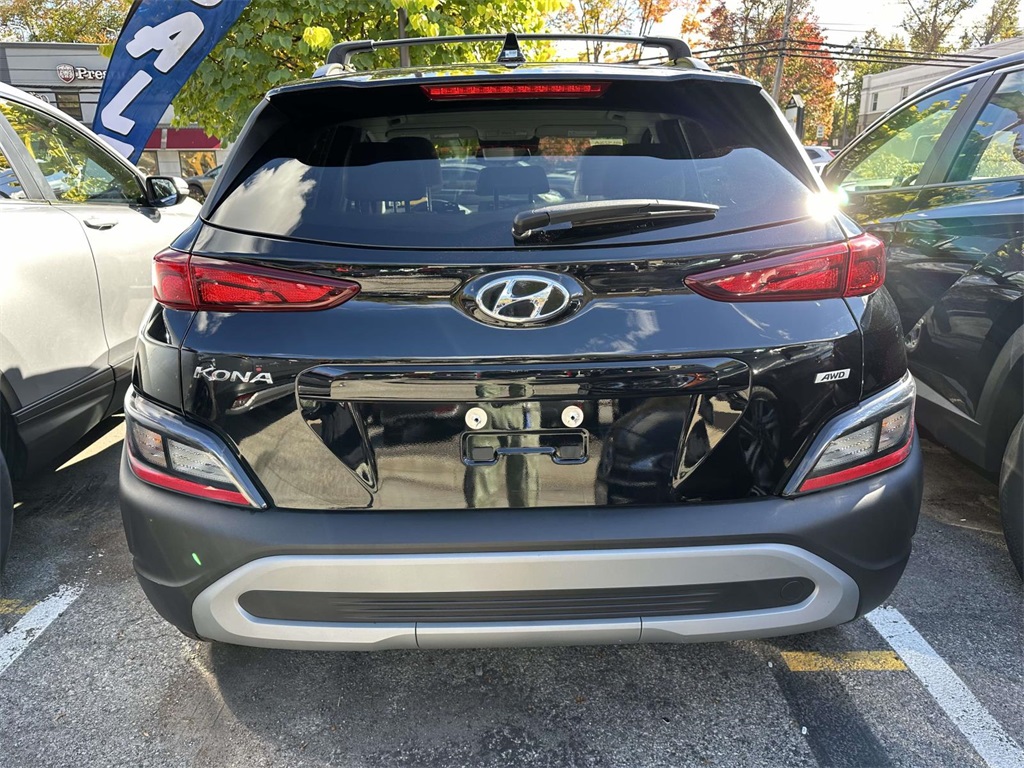 2023 Hyundai Kona SEL photo 3