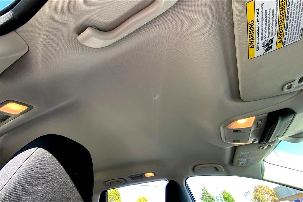 2022 Subaru Ascent Base photo 22
