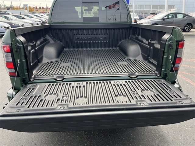 2025 Nissan Frontier PRO-4X photo 9