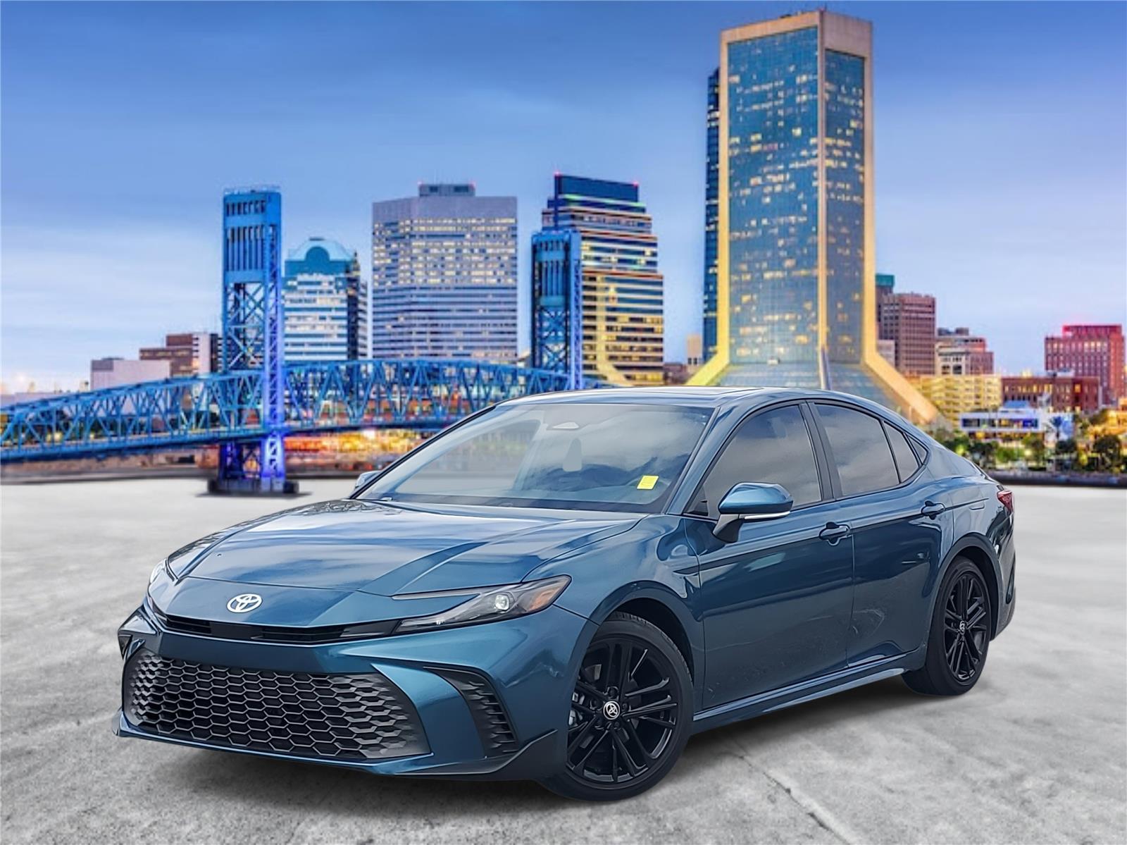 2025 Toyota Camry SE's photo