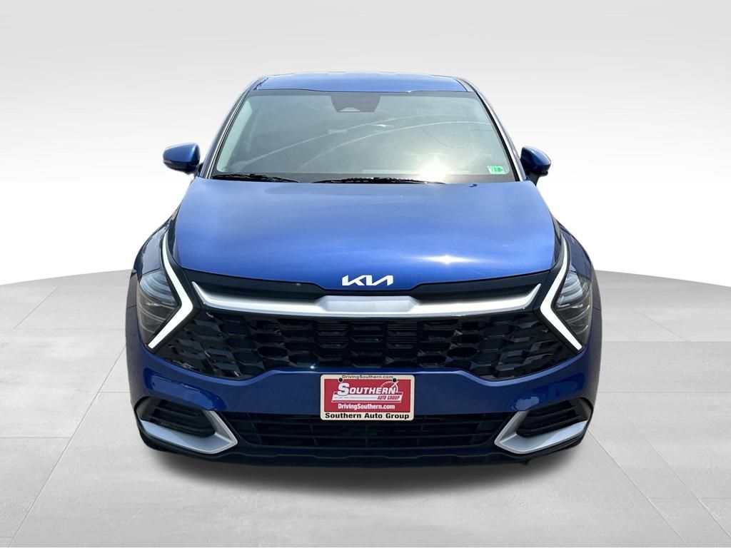 2024 Kia Sportage EX photo 2