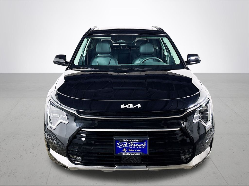 2025 Kia Niro Plug-In Hybrid SX Touring photo 2