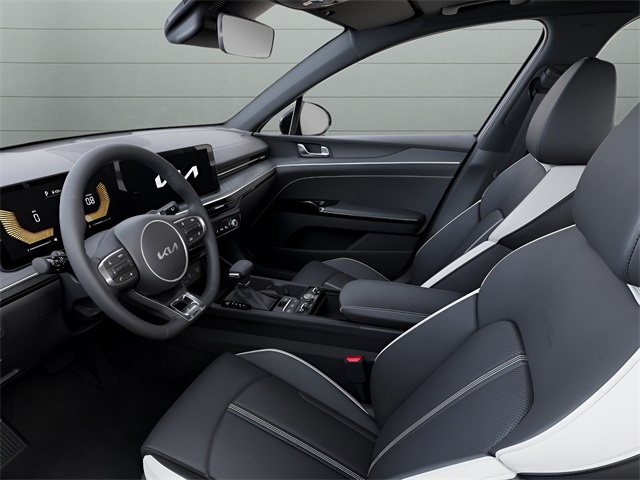 2025 Kia K5 GT-Line photo 16