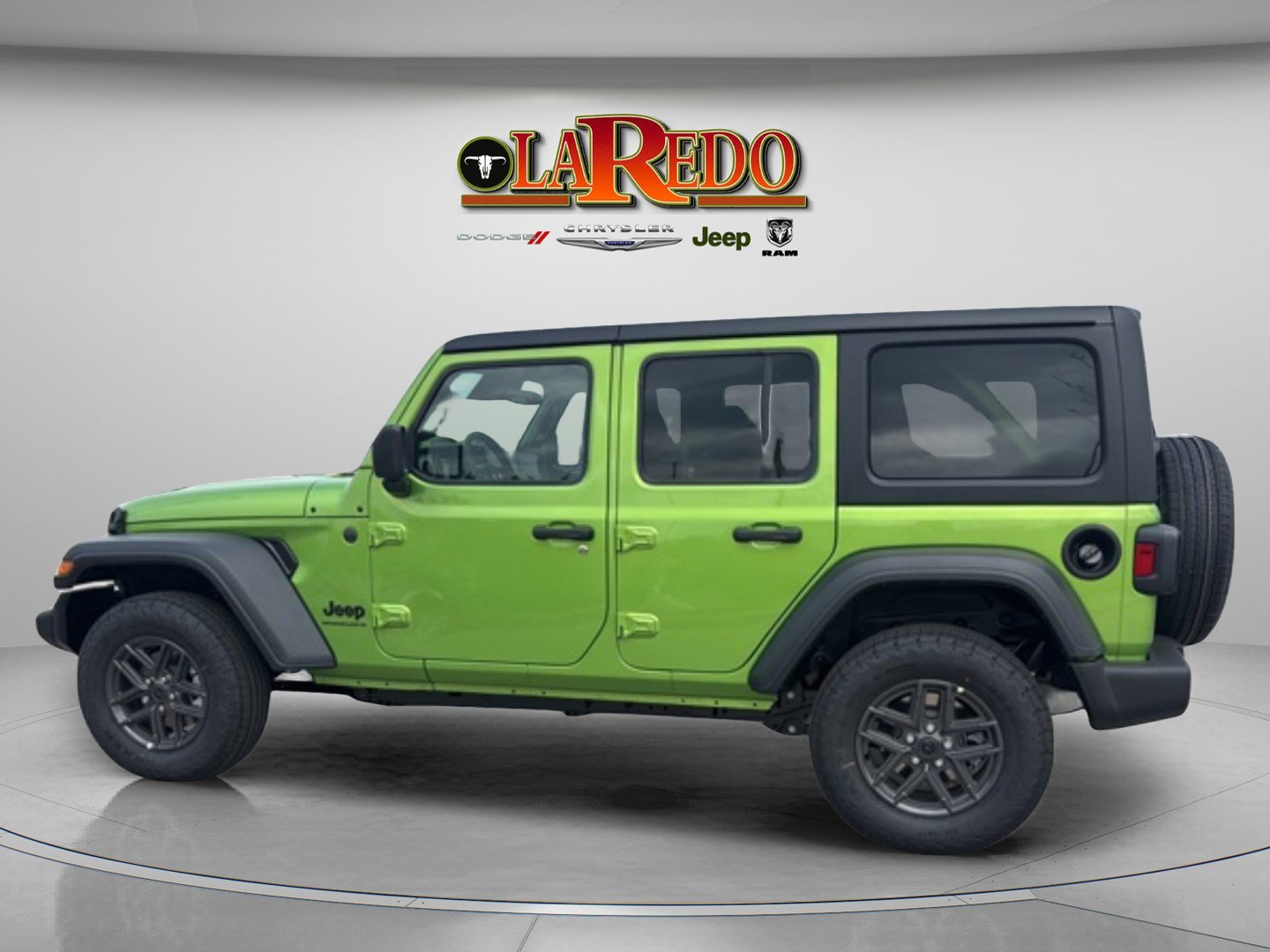 2025 Jeep Wrangler Sport S photo 4