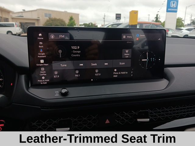 2025 Honda Accord Hybrid Touring photo 12