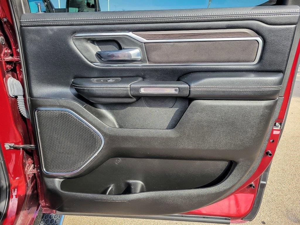 2025 RAM 1500 - Image 22