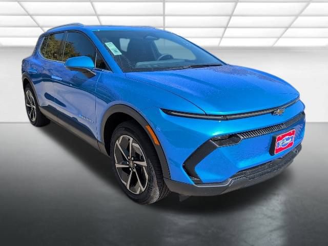 2026 Chevrolet Equinox EV 2LT's photo
