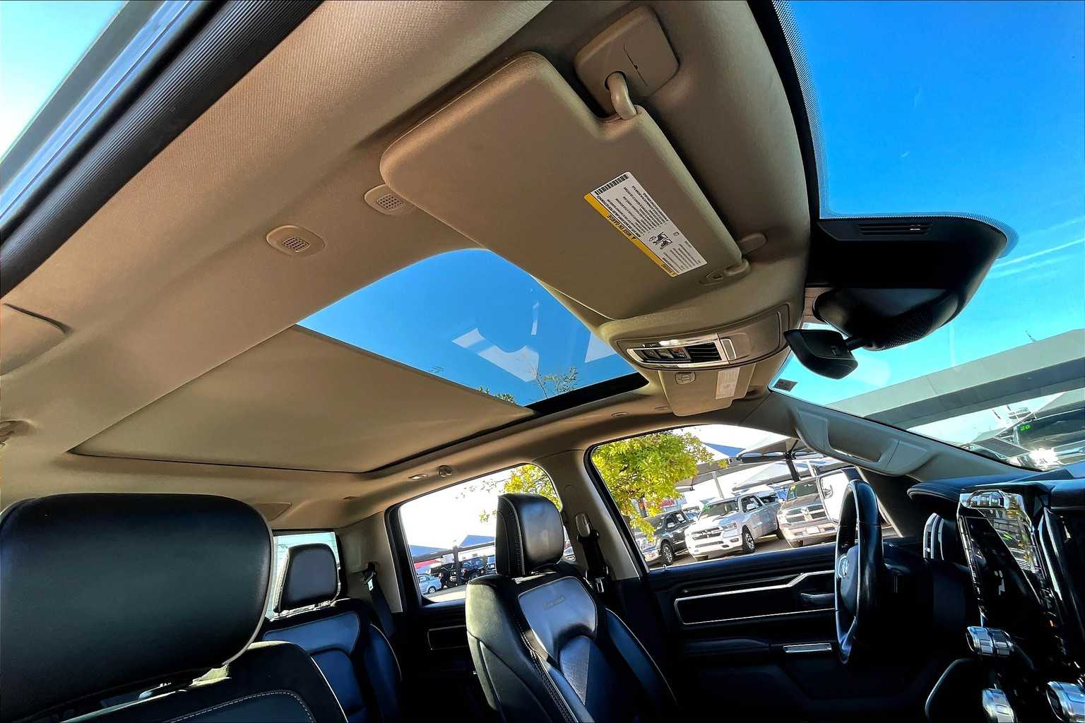 2021 Ram 1500 Laramie photo 14