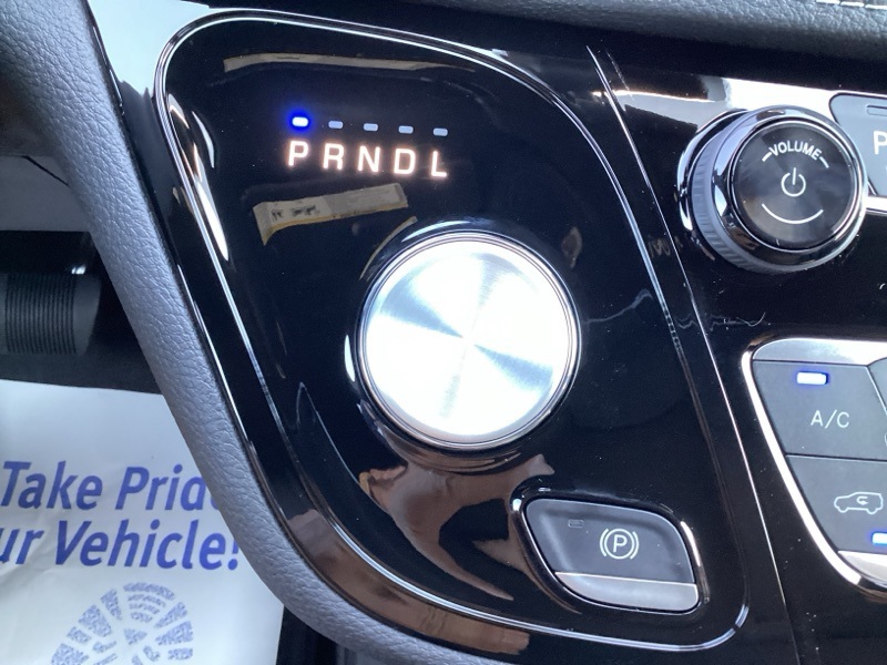 2025 Chrysler Pacifica photo 29
