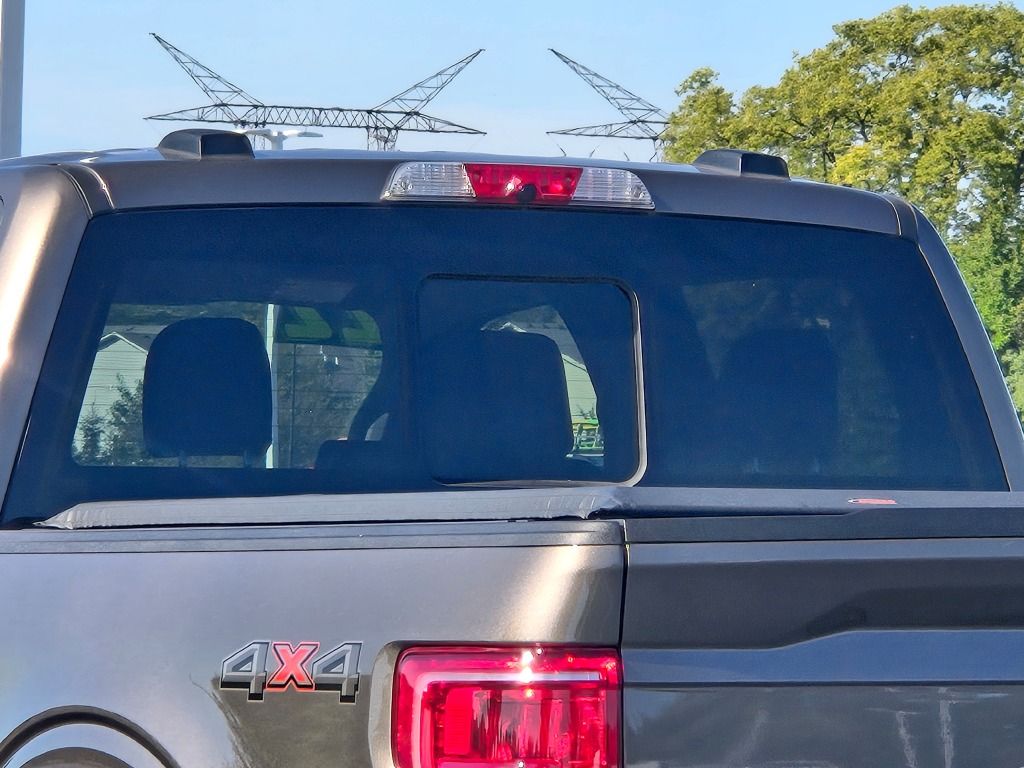 2022 Ford F-150 XLT photo 13