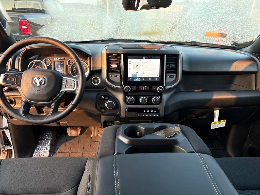 2025 Ram 1500 Tradesman photo 13