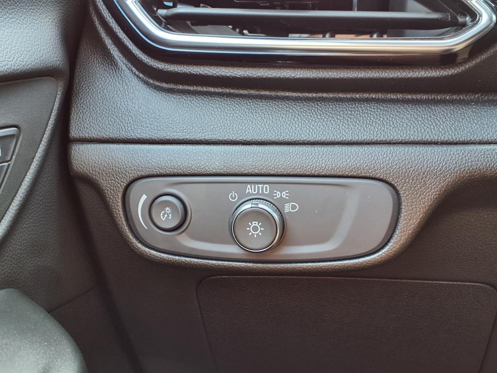 2023 Chevrolet Bolt EV 2LT photo 18