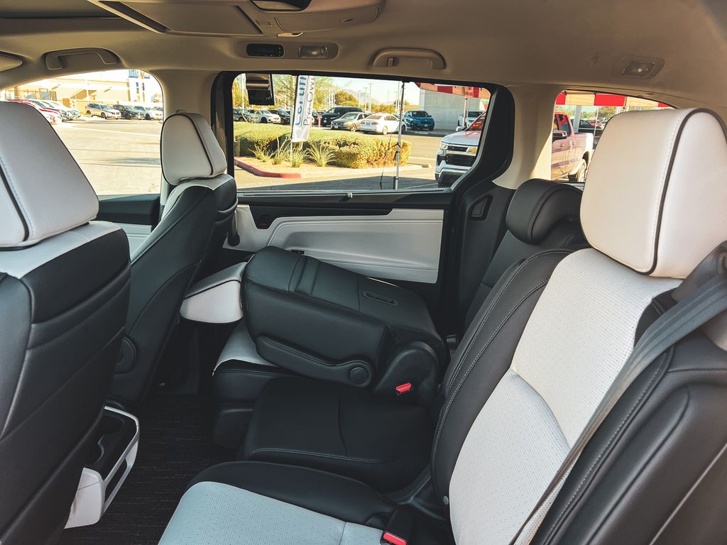 2026 Honda Odyssey Elite photo 30
