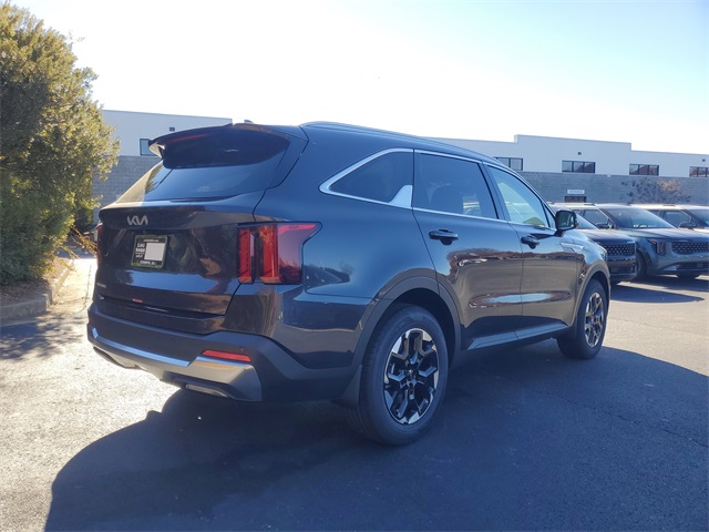 2026 Kia Sorento S photo 4