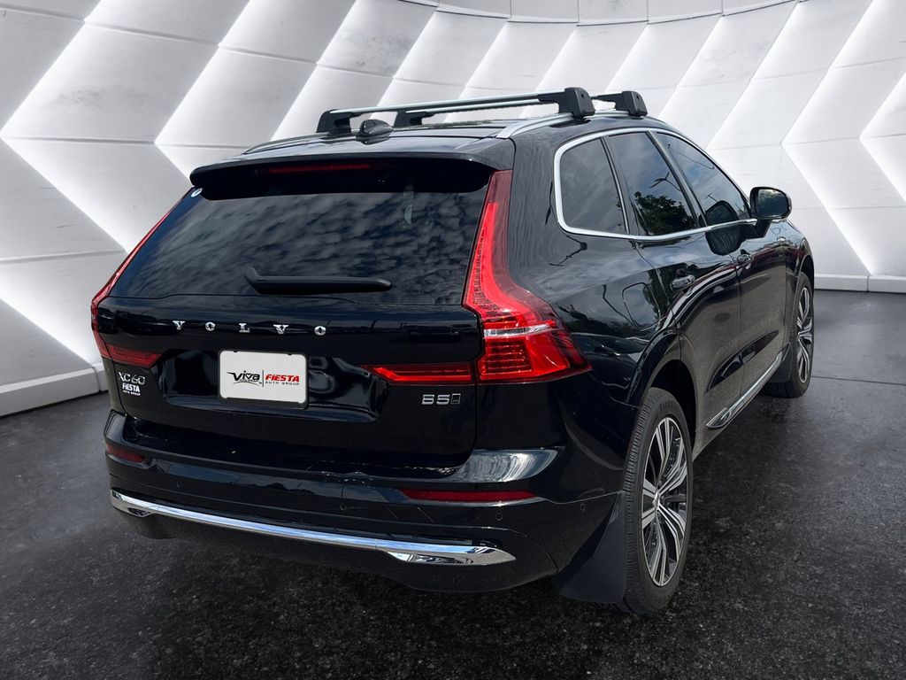 2022 Volvo XC60 B5 Inscription photo 3