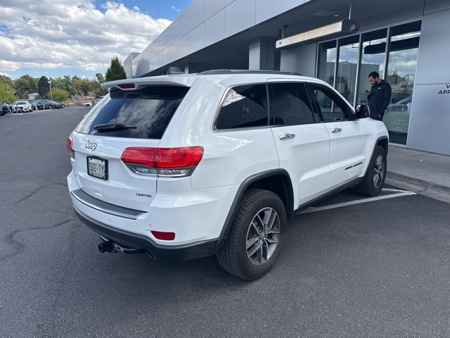 2017 Jeep Grand Cherokee Limited photo 3