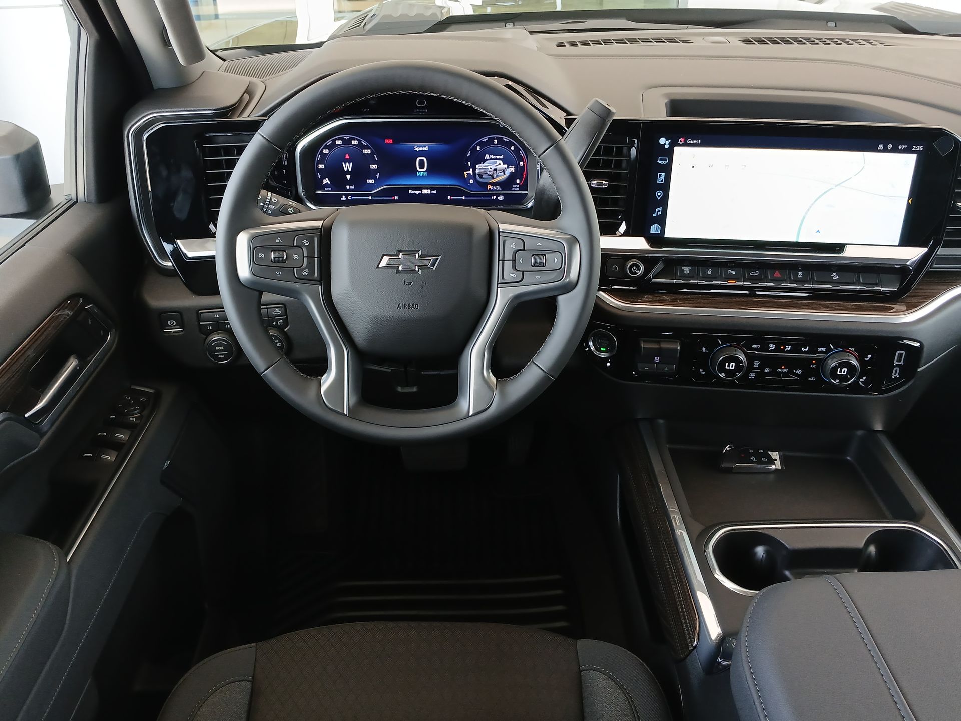 2025 Chevrolet Silverado 2500HD LT photo 11
