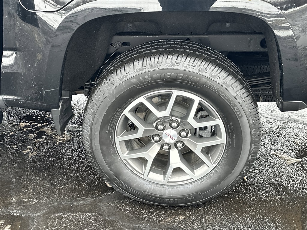 2022 GMC CANYON - Image 25