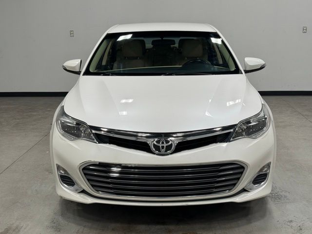 2015 Toyota Avalon XLE photo 2