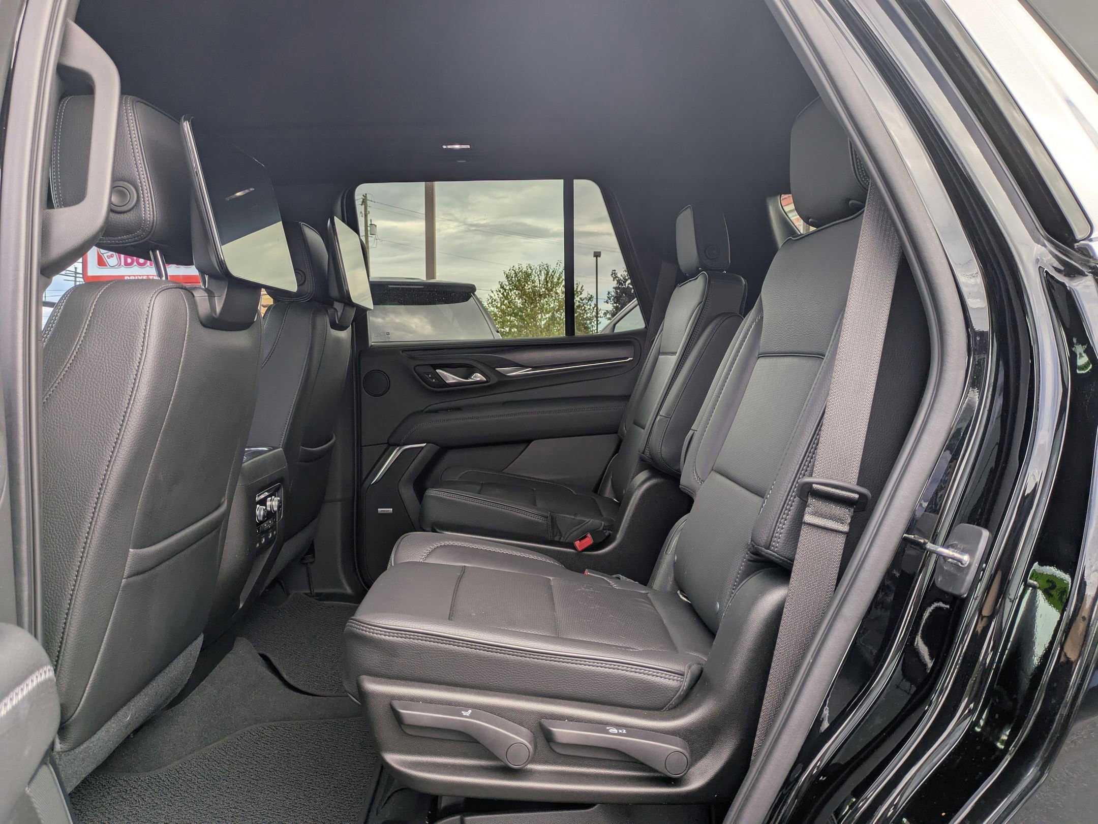 2021 Gmc Yukon Denali photo 6