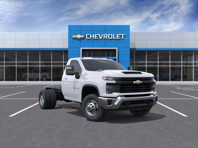 2025 Chevrolet Silverado 3500HD Work Truck's photo