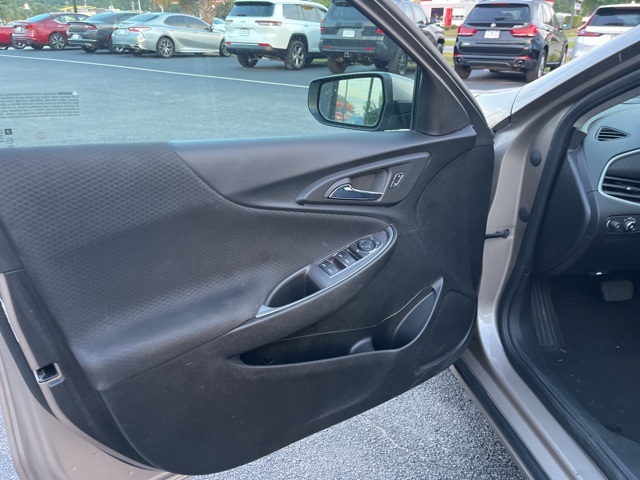 2023 Chevrolet Malibu 1LT photo 5