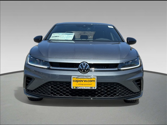 2025 Volkswagen Jetta 1.5T Sport photo 2
