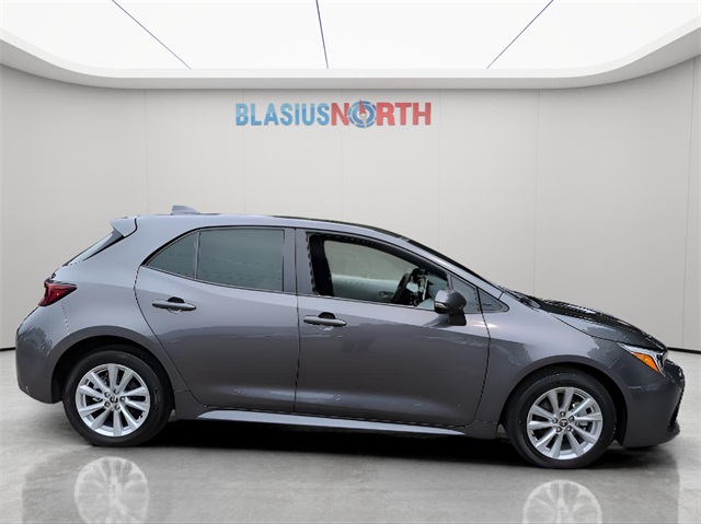 2025 Toyota Corolla SE photo 4