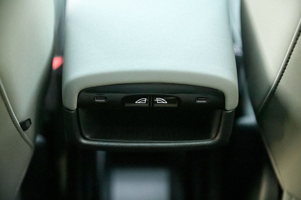 2026 VOLVO EX30 CC - Image 21